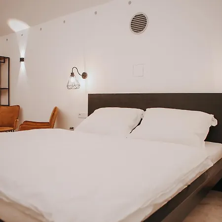 Zizkoff Apartment